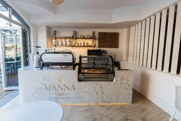 De Waterkant showroom Manna Cafe